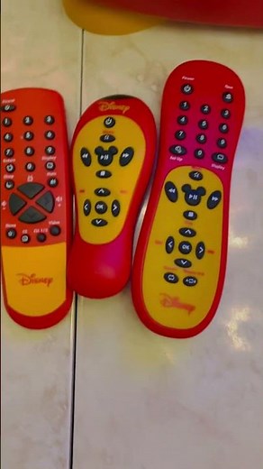 Disney Mickey CRT TV DVD player combo