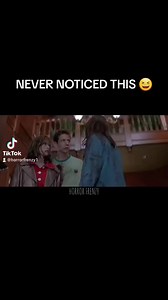 Offered a helping hand! Behind the scenes of SCREAM | Horror Frenzy