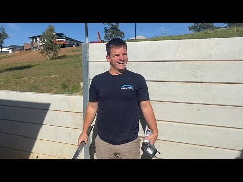 How To Attach A GOODNEIGHBOUR FENCE To A RETAINING WALL- 3 Methods Explained