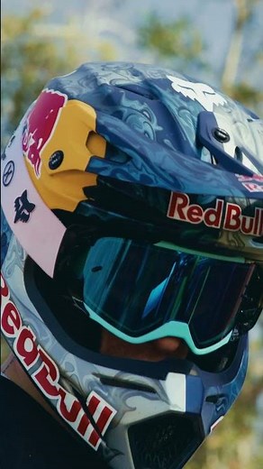 Hello. This is your future calling. #foxracing #mx #kenroczen #levikitchen #motocross