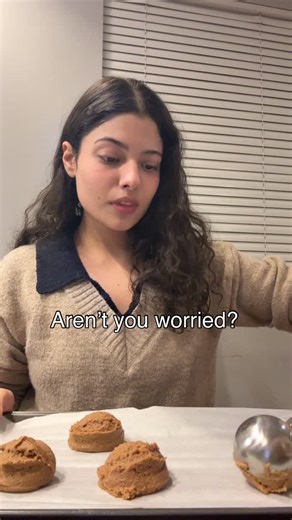 Jannat | Your Baker Bestie❤️🫶🏻 on Instagram: "Ever baked cookies that didn’t turn out the way you wanted? Join my Cookie Mastery Workshop and learn how to: ✨Bake chewy and crispy, bakery-style cookies every time ✨Avoid common mistakes that make cookies cakey or flat ✨Understand the right ratios and techniques behind perfect cookies (no more guessing!) First 5 people to register get an exclusive discount.. Register now before it’s too late! Comment ‘I’m in’ to grab your spot and start baking li