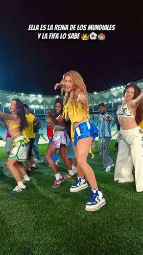 Shakira es la REINA y la FIFA lo sabe 👑⚽️🏟️ #Shakira #shorts