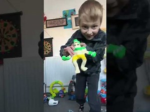 Unboxing Stretcherz Stretch Squad Figures with Arii!