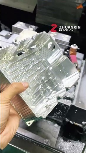 What are the three key manufacturing technologies for milling cavity parts?