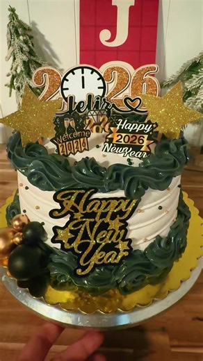 Lucy cakes (@lucy.cakes1)’s videos with suono originale - ChristmasCarolHits