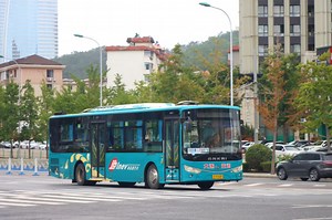 【大连公交】超级舒适，动力充足，但仅剩不到十台运营的绿控安凯混动！大连交运HFF6129G03PHEV-2走行音