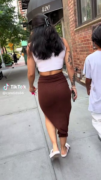 Capturing the Essence of NYC: Candid Moments