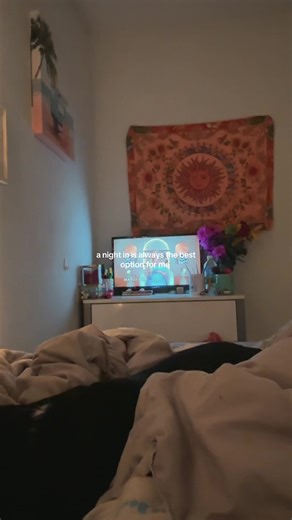 A night in is the best for me #nightin #aesthetic #night #fyp #foryoupage