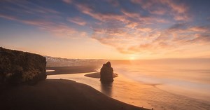 Reynisdrangar Travel Guide | Guide to Iceland