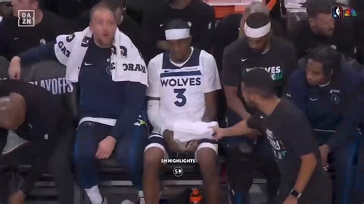 Jaden McDaniels on the bench. 😬