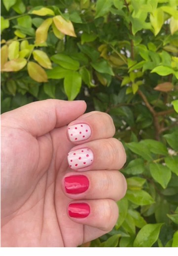 #CapCut #unhasnaturais #unhascurtinhas #unhasdelicadas @Anita Cosméticos @Esmalte Colorama 🌈