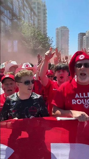Thousands march for Team Canada