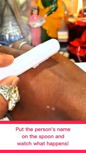 Pass a white candle all over your body,write your full name with red ink,place the candle in a glass bowl or container,light it and let it burn completely,it will cleanse and open all your paths. #CapCut #witch #witchtok #witchcraft