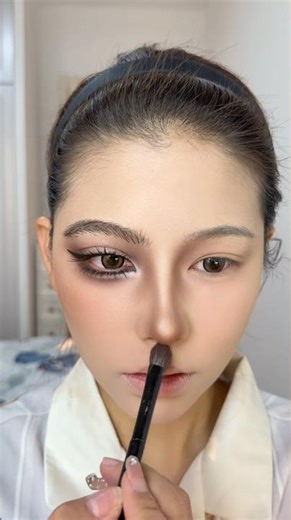 How to Get the Viral CGI Doll Face Makeup Look 🤖✨ #makeup