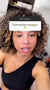1.8M views · 10K reactions | É normal ? . . . . . . . . . #meme #humor #zoeira #humordodia #risadas | Debora Oliveira | Facebook