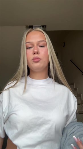 𝑧𝑜𝑒𝑦 (@ixr.zy)’s videos with оригинальный звук - 🥶