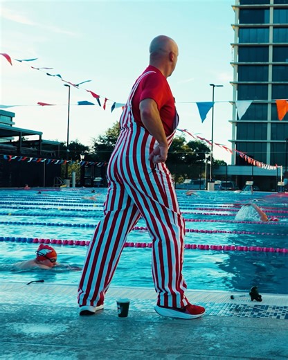Razorback Swimming & Diving on Instagram: "Hogs win = good vibes 🕺 #wps #gohogs #h2ogs"