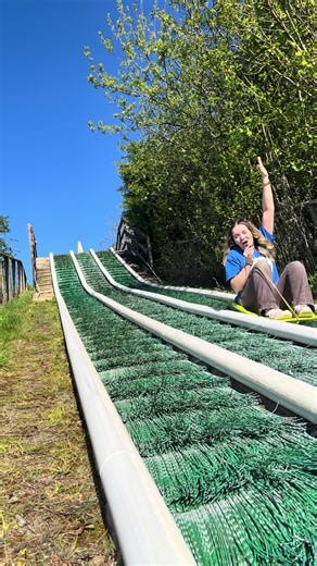 3 off EVERY ticket… and you can come back again 👀 Book 4 weeks in advance for May Half Term (23 - 31 May) and save £3 per person… plus every ticket includes a FREE return visit 🤯 So yes… that’s basically two family days out 👏 What’s on: 🦖 Meet the Velociraptor 🦄 Meet the Unicorn 🍬 Candy Cannon 🐷 Pig Racing is BACK 🐑 Bottle feeding lambs & pet handling 🚜 Tractor rides, pony grooming & Mini Farmers 🛝 Sledge ride, swamp boat loads of indoor & outdoor play It’s a proper full day out… whate