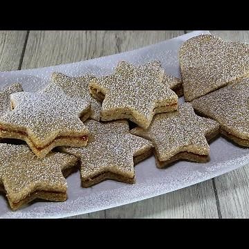 Пълнозърнести бисквитки с шипков мармалад