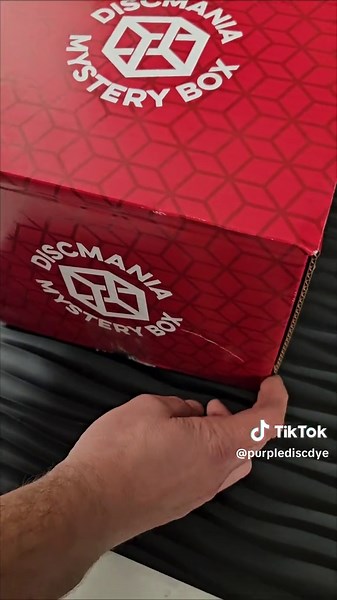 Discover the Discmania Mystery Box: Dyer's Delight