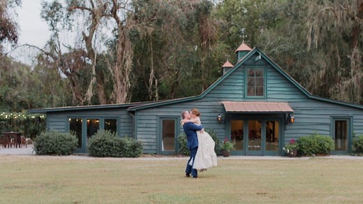 32K views · 241 reactions | It's one year on since the Whakaari White Island disaster. There were 47 people on the island at the time, the eruption killed 22 people and left 25 with life changing injuries. American couple, Matt and Lauren Urey had booked a trip to Whakaari for their honeymoon.... they suffered severe burns and are still needing regular surgery. The couple spoke with John Campbell from their hometown in Richmond, Virginia. | Breakfast | Facebook