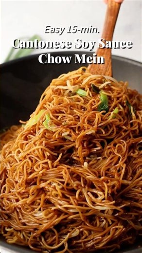 Easy 15-min. Cantonese Soy Sauce Chow Mein #chinesefood