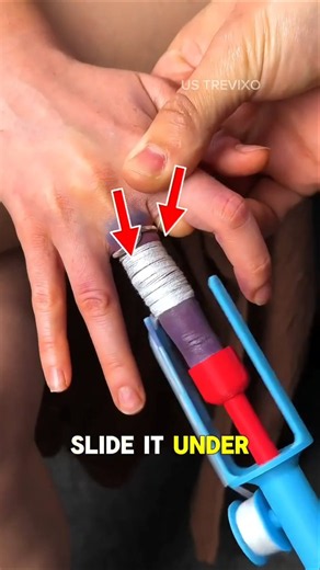 The String Trick That Saves Stuck Rings 🤯