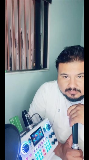 HICALL Plug & Play USB C Audio Interface for iPhone Android Phone, Portable Recording Card with Real-Time Voice Changer Effects for Music, TikTok Live, Gaming on Mobile & Computer