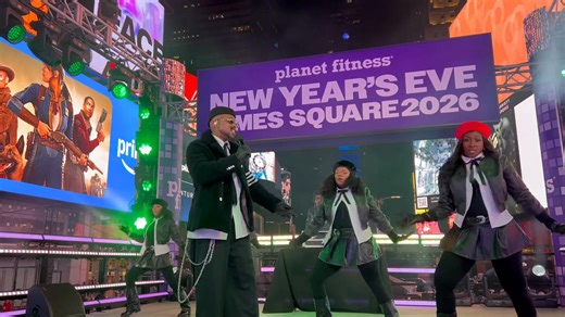 I could really use a wish right now B.o.B performing LIVE for #NewYearsEve in #TimesSquare ✨ | Times Square, New York City