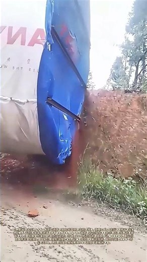 巨大機材の誘導：狭路で展開する精密バック術