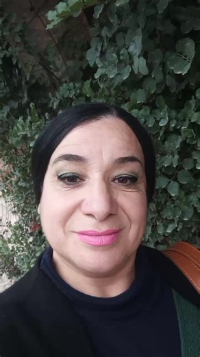 علاج الشقيقة 1/ الحجامة 2/ نأخذ ملعقة متوسطة من الخرامى(تباع جافة عند العشابين)نضعها في كوب ثم نصب عليه ماء مغلي، نغطيه وننتظر عشر دقائق ثم نصفي ونشرب ثلاث مرات في اليوم بعد كل وجبة من الوجبات الثلاث، نكرر مدة اربعين يوم لفعالية اكثر باستعمال زيت الخزامى كل ليلة قم بدهن الأنف وماحوله، الجبهة وخلف الاذنين والله الشافي