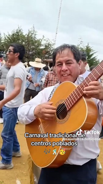 Carnaval Tradicional de Cajamarca: Celebración y Sentimiento