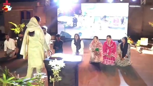 Sara Chaudhary (@sarachaudharyofficial)’s videos with original sound - Sara Chaudhary