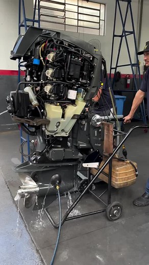 Evinrude Etec G2 300 HP Overview and Features