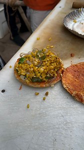 Special Veg Cheese Grilled Kulcha Sandwich Of Mumbai | TIGER VLOGS