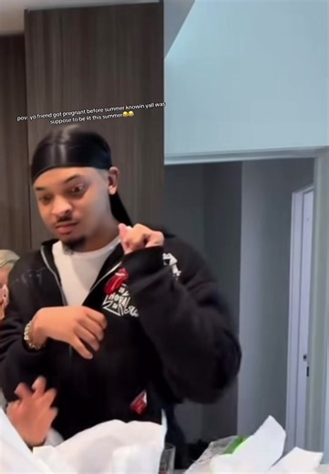 zay ain’t know how to feel🤣🤣 . #ilove_nadia_and_ida #fyp @Zayybenjiiis