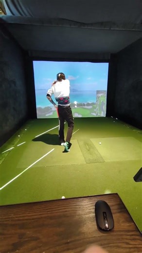 A lot of work to do 😅 trying to get scratch by end of year! #golf #golfer #chasedreams