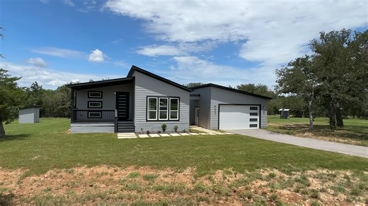 Bailey by Champion Homes | 3 bed 2 bath prefab house tour