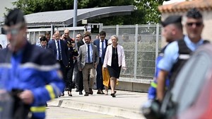 Une surveillante tuée au couteau en France, un collégien arrêté - RTBF Actus