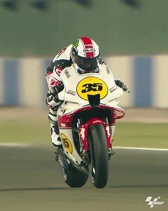 We couldn't keep you waiting any longer... 🙌 Here's Cal Crutchlow on track in the striking red and white retro livery to celebrate Yamaha's 60th year of Grand Prix competition! 🤩 #QatarTest 🏁 | #MotoGP | MotoGP