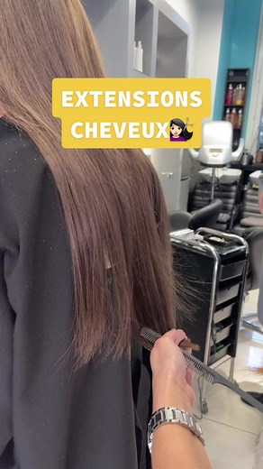 Pose d'extensions de cheveux à la kératine