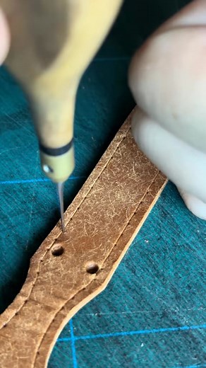 I tried making a key ring #kankula #leathercraft #asmr-001 | Lakesha Smith