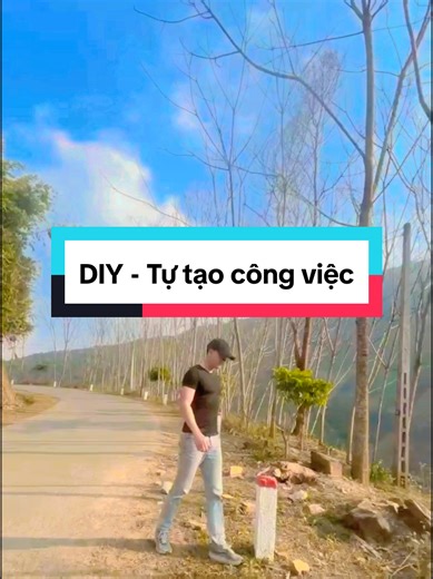 🚀 DIY CHƯA BAO GIỜ DỄ VÀ KIẾM TIỀN NHƯ LÚC NÀY Có một sự thật: 👉 Chưa bao giờ 1 người bình thường lại có thể tự tạo ra sản phẩm… và bán được… dễ như bây giờ DIY là gì? Đơn giản là: TỰ LÀM thay vì mua sẵn Nhưng ngày nay: DIY = TỰ LÀM   TỰ BÁN KIẾM TIỀN   CÓ THỂ MỞ RỘNG 🌍 Thị trường DIY toàn cầu: 800–900 TỶ USD 👉 Tăng trưởng đều mỗi năm Vì sao DIY lại dễ hơn trước và có thể kiếm tiền? 👉 Vì 3 thứ đã thay đổi hoàn toàn: 1. Làm sản phẩm dễ hơn Nguyên liệu, công cụ có sẵn, rất nhiều tài liệu vide
