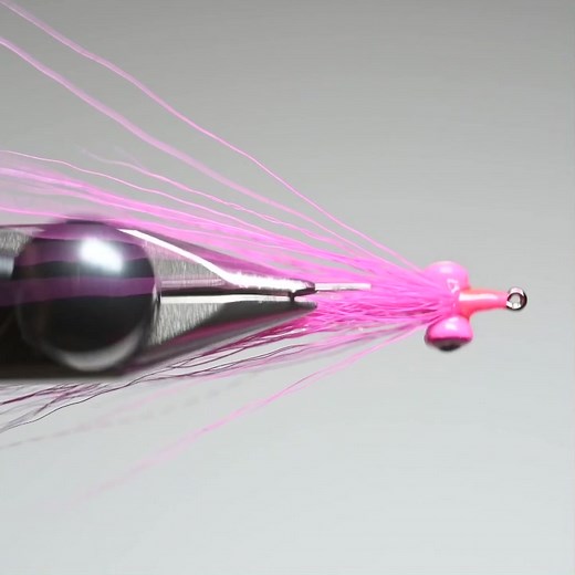 Clouser fly using synthetic bucktail fibers #flytying #flyfishing #clouser #makeyourown