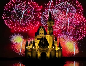 Can't afford the giant LEGO Disney Castle set? Check out this mini version! Get building instructions here: http://bit.ly/3a2k9ys (affiliate) | Beyond the Brick