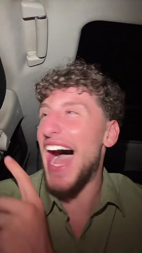 مغامرات مستر لغات مع السياح في لبنان