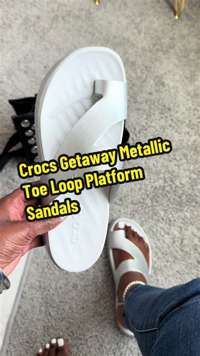 Crocs Getaway Metallic Toe Loop Platform Sandals. #crocs #crocssandals #comfysandals #platformsandals #crocsnewarrivals