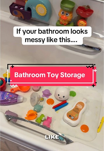No more messy bathroom with this toy storage hack! #bathroomstorage #bathtoys #bathtoysforkids #mumhack