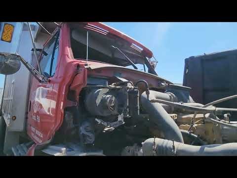 (L00597) 2000 Sterling L9500 TRUCK-