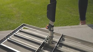 RISISANI® Rasenrakel | 80x30cm | V2A-Edelstahl rostfrei | 100% Made in Germany | Ohne Stiel | optionaler Adapter für Gardena Stiele separat erhältlich | Rasen sanden und Rakel